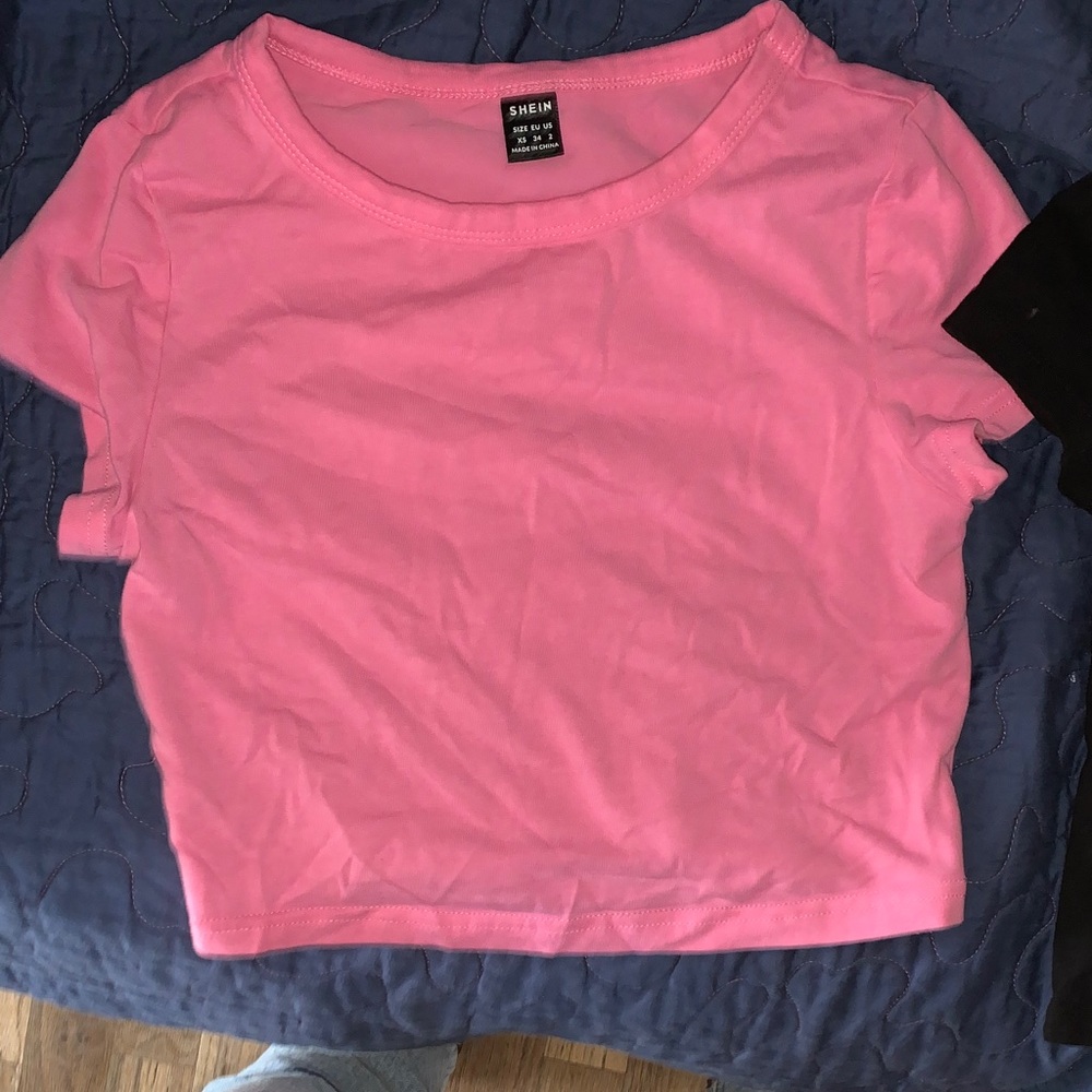 Pink cropped baby tee